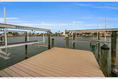 11325 5th Street E, Treasure Island, FL 33706 - Photo 63