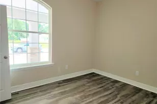 422 Shannon Ests Ct, Plant City, FL 33563 - Photo 13