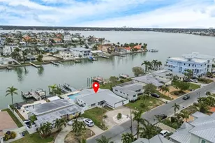 11185 5th St E, Treasure Island, FL 33706 - Photo 9