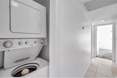 107 Seahorse Drive SE #A, Saint Petersburg, FL 33705 - Photo 17