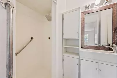 107 Seahorse Drive SE #A, Saint Petersburg, FL 33705 - Photo 31