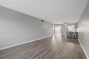 4550 Overlook Dr NE, Saint Petersburg, FL 33703 - Photo 5