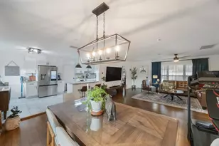 2504 W Fletcher Ave, Tampa, FL 33618 - Photo 7