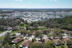 35324 Whispering Pines Dr, Zephyrhills, FL 33541 - Photo 37