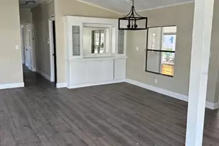 39638 Sunvalley Dr, Zephyrhills, FL 33542 - Photo 7