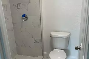 39638 Sunvalley Dr, Zephyrhills, FL 33542 - Photo 11