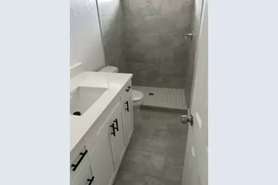 39638 Sunvalley Drive, Zephyrhills, FL 33542 - Photo 9