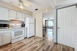8330 Vendome Blvd N, Pinellas Park, FL 33781 - Photo 15