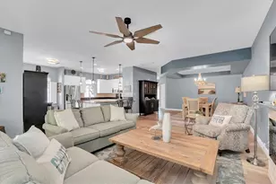 6224 Vista Verde Dr W, Saint Petersburg, FL 33707 - Photo 7