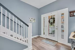 6224 Vista Verde Dr W, Saint Petersburg, FL 33707 - Photo 3