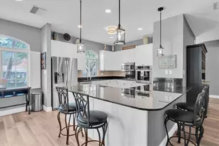 6224 Vista Verde Dr W, Saint Petersburg, FL 33707 - Photo 11