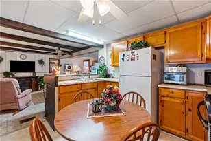 37025 Karen Ave, Zephyrhills, FL 33542 - Photo 7