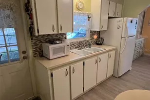 52 Frangipani Cir, Largo, FL 33770 - Photo 9