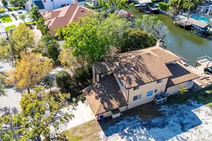 513 Suwanee Cir, Tampa, FL 33606 - Photo 17