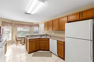 10833 Collar Dr, San Antonio, FL 33576 - Photo 15