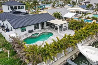 16015 Redington Drive, Redington Beach, FL 33708 - Photo 3