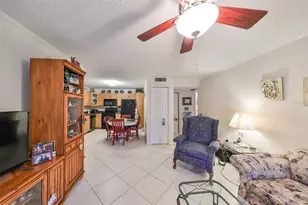 5557 Baywater Dr, Tampa, FL 33615 - Photo 21