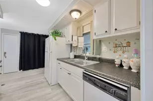 7406 Western Cir Dr, Brooksville, FL 34613 - Photo 29