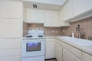 4154 57th St N, Kenneth City, FL 33709 - Photo 23