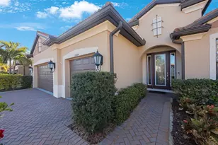 2564 Grand Cypress Blvd, Palm Harbor, FL 34684 - Photo 3