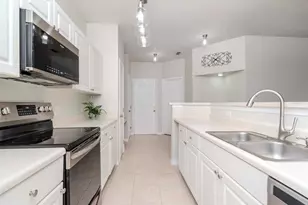 1429 Villa Capri Cir, Odessa, FL 33556 - Photo 5