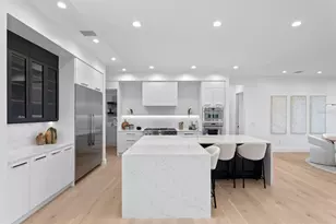 2081 Michigan Ave NE, Saint Petersburg, FL 33703 - Photo 15