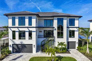 2081 Michigan Ave NE, Saint Petersburg, FL 33703 - Photo 3