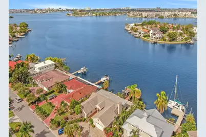 1818 Dolphin Boulevard S, Saint Petersburg, FL 33707 - Photo 39