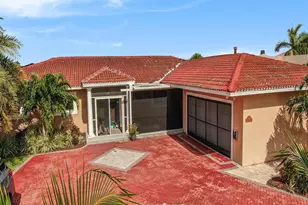 1818 Dolphin Blvd S, Saint Petersburg, FL 33707 - Photo 29