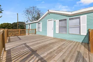 18805 St Paul Dr, Spring Hill, FL 34610 - Photo 3