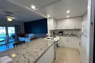 880 Mandalay Ave, Clearwater Beach, FL 33767 - Photo 25