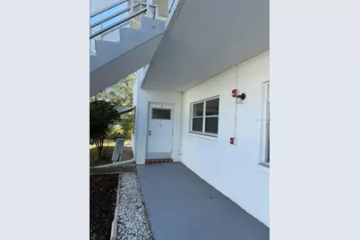 5895 18th Street N #9, Saint Petersburg, FL 33714 - Photo 1