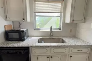 5895 18th St N, Saint Petersburg, FL 33714 - Photo 17