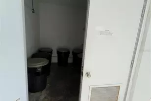 5895 18th St N, Saint Petersburg, FL 33714 - Photo 31