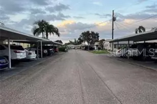 401 Dorchester Pl, Sun City Center, FL 33573 - Photo 27