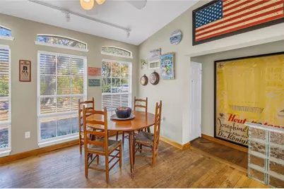 540 Villagrande Avenue S, Saint Petersburg, FL 33707 - Photo 21