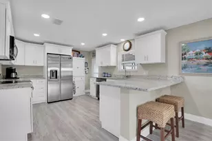 355 King Palm St, Largo, FL 33778 - Photo 9