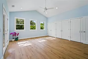 1061 Sedeeva St, Clearwater, FL 33755 - Photo 11