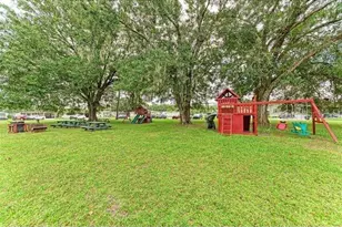 921 Faith Cir E, Bradenton, FL 34212 - Photo 13