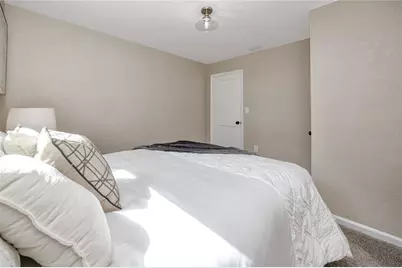 6923 Dartmouth Avenue N, Saint Petersburg, FL 33710 - Photo 21