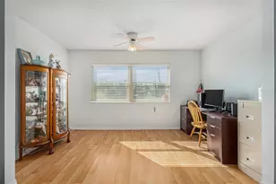 801 83rd Ave N, Saint Petersburg, FL 33702 - Photo 13