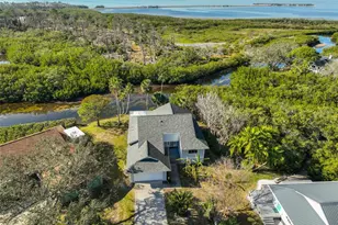 1016 Teal Pointe, Tarpon Springs, FL 34689 - Photo 5