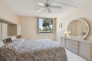 644 Island Way, Clearwater Beach, FL 33767 - Photo 23