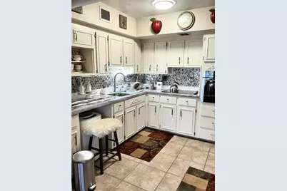 4300 58th Street N #1909, Kenneth City, FL 33709 - Photo 7