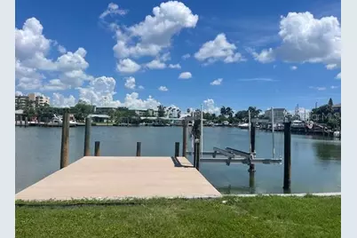 14925 1st Street E, Madeira Beach, FL 33708 - Photo 3