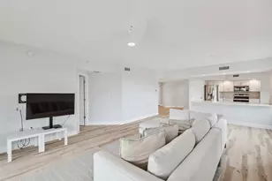 960 Starkey Rd, Largo, FL 33771 - Photo 19