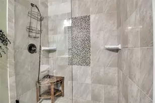 5232 White Sand Cir NE, Saint Petersburg, FL 33703 - Photo 31
