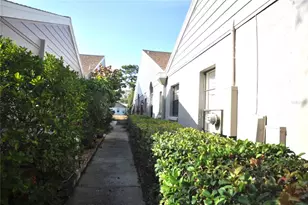 5565 Salem Square Dr N, Palm Harbor, FL 34685 - Photo 35