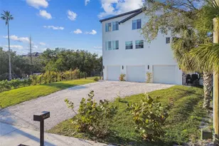 1640 Seabreeze Dr, Tarpon Springs, FL 34689 - Photo 79