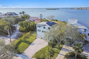 1640 Seabreeze Dr, Tarpon Springs, FL 34689 - Photo 83